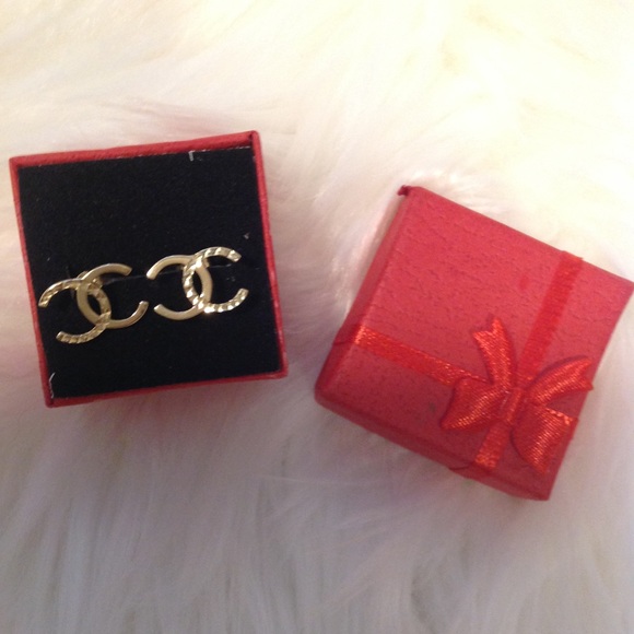 18K Gold earrings - Picture 2 of 4